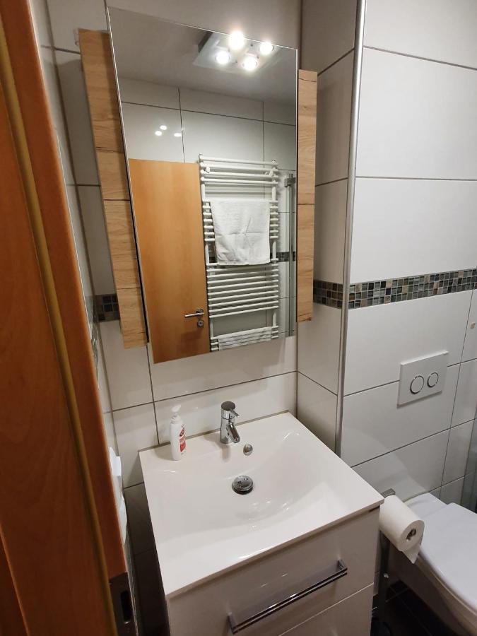 Exklusive Moderne 2 Zi. Wohnung In Ruhiger Lage Schechingen Экстерьер фото
